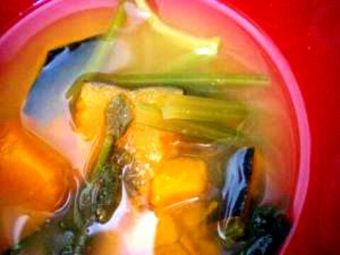 葉も食べてエコ☆ラディッシュの葉の味噌汁